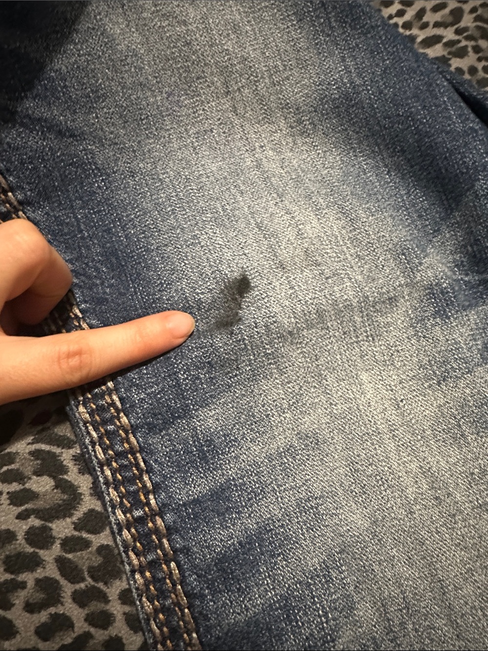 Men’s Rock Revival Straight Leg Faded Blue Jeans with Contrast Stitching 31/30 - Picture 2 of 4
